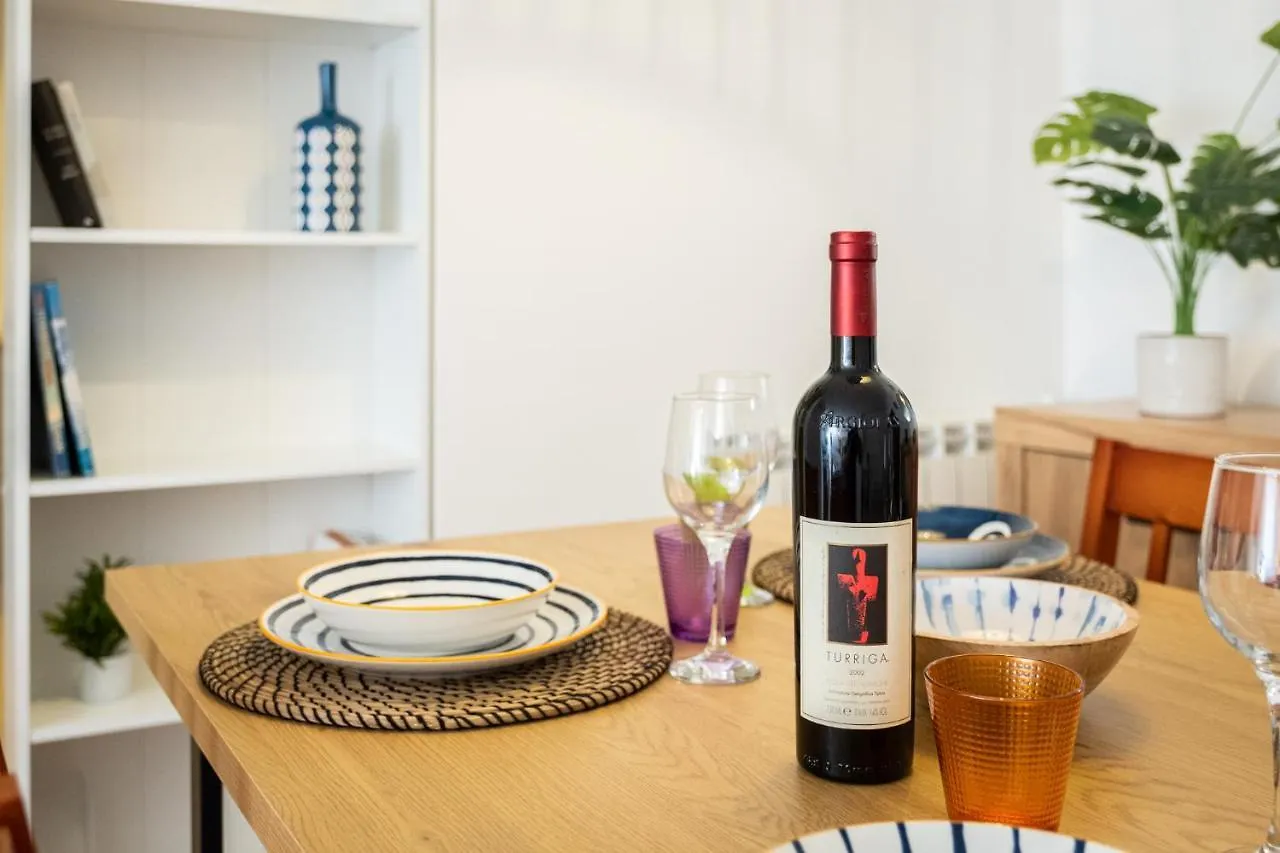 Suite Poetto - 5 Min Form The Beach - Free Park - Wi-Fi - Self Check In - Netflix 콰르투 산텔레나 0*,