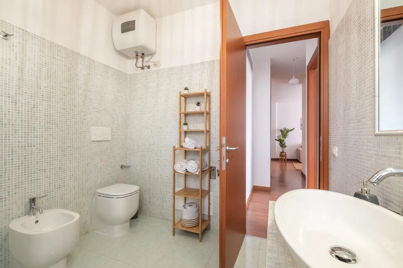 Suite Poetto - 5 Min Form The Beach - Free Park - Wi-Fi - Self Check In - Netflix 콰르투 산텔레나 이탈리아